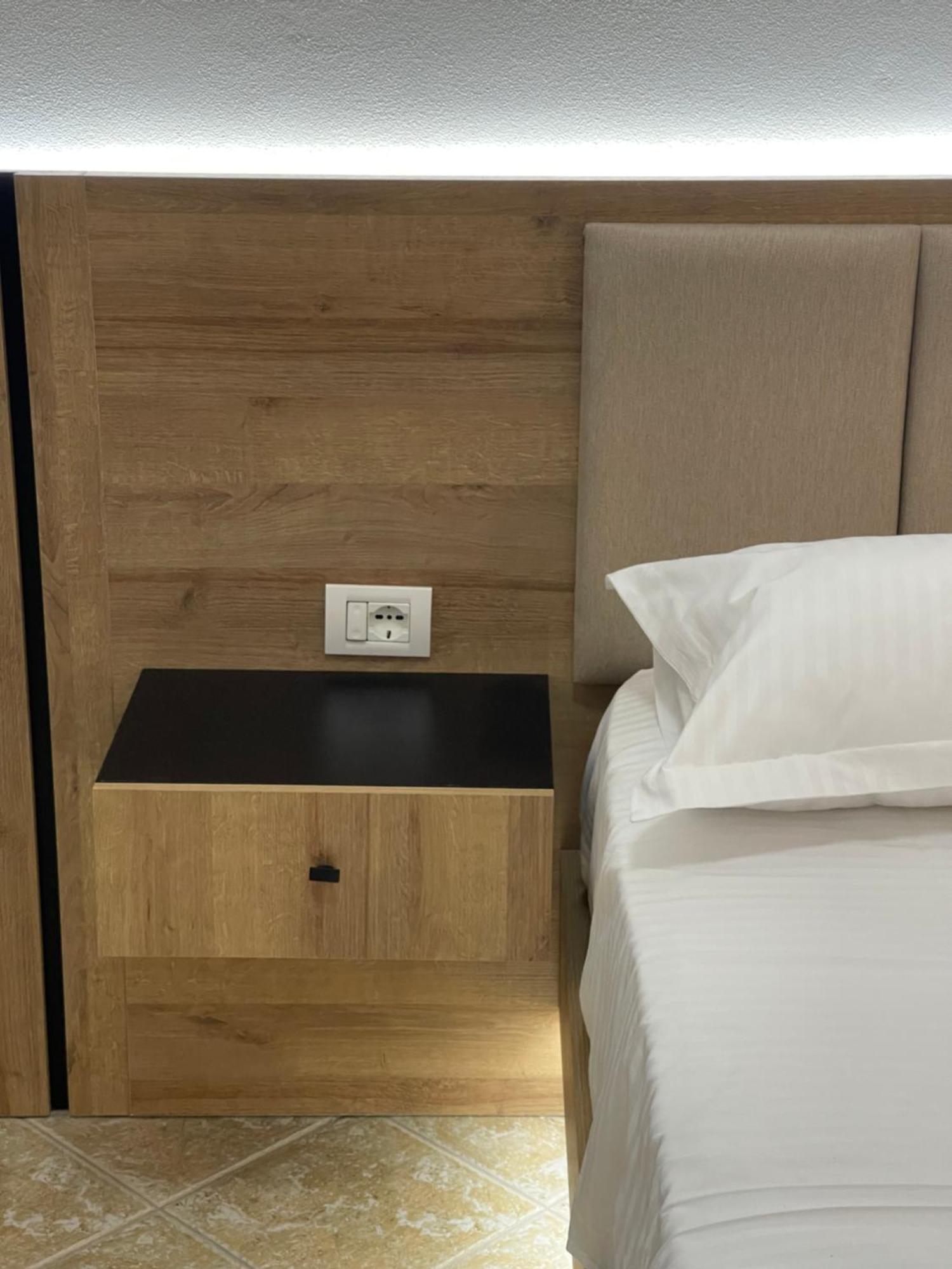 Hotel Riti Široka Zewnętrze zdjęcie